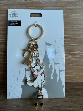 Disneyland Paris Keychain with charms Marie Aristocats Cat NWT